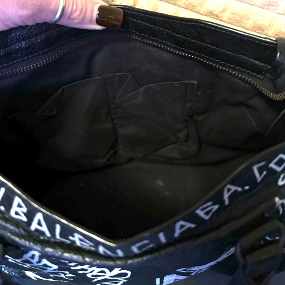 Balenciaga Black & White Graffiti Lambskin Small Classic City Bag purse auth - Picture 13 of 13